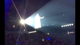 Helene Fischer schwebt über das Publikum Unser Tag live München 02032018 Olympiahalle [upl. by Euqinay]