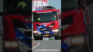 Brandweer Roelofarendsveen met spoed naar een bermbrand op de A4 bij Rijpwetering feuerwehr 112 [upl. by Ldnek252]