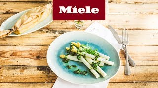 Frühlingsmenü Vorspeise Weißer Spargel mit Chimichurri I Miele [upl. by Beacham426]