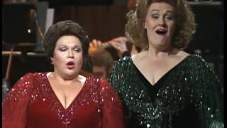 Joan Sutherland  Marilyn Horne  Mira o Norma [upl. by Ecirual]