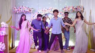 ഒന്നാം കുന്നിൽ ഓടി എത്തി ഡാൻസ്  onnam kunnil oodi ethi dance  Rasikan movie song dance [upl. by Enyehc]