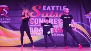 ATACA  LA ALEMANA  DEYMIAN  LOCO DE AMOR BACHATA DANCE SEATTLE SALSA CONGRESS 2015 [upl. by Llebanna]