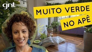 Apartamento ensolarado com cinquenta tons de verde 🌿  Jardinagem  Carol Costa [upl. by Ahtennek]