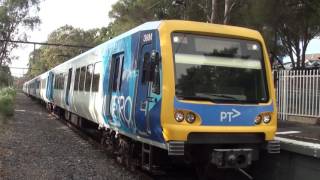 Trains at Ashburton  Metro Trains Melbourne [upl. by Soren]