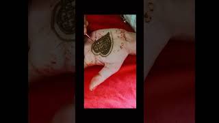 Heart shape mehedi design ♥️♥️♥️youtubeshorts mehndi hennatattoo mehndidesign trending love [upl. by Mannie]