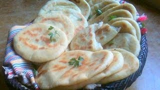 The Tastiest Flat Bread Ever Arabic Subtitles وصفة الذ خبزمقلاة [upl. by Buzz233]