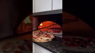 La vera pizza napoletana bologna pizza cibo pizzalover food italy fire cooking [upl. by Hurless]