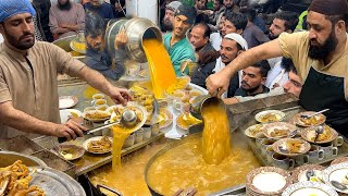 ASLI ORIGINAL PESHAWARI CHICKEN YAKHNI SOUP  AFGHANI STREET DRINK IN KARACHI  DESI MURGH YAKHNI [upl. by Rabjohn]