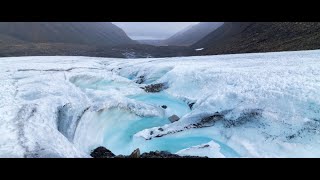 Marcher sur le glacier des Ecoulaies [upl. by Reseta]