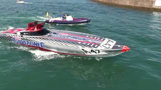 Smugglers Blues 2 at the Cowes Torquay Power Boat Race 2017 [upl. by Nhguavahs]