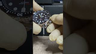 Manually Winding a watch featuring a Seiko Sii NH35A Automatic Movement  and the Seiko SHAKE [upl. by Pilif93]