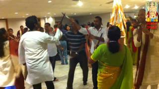 Houston Garba Khelaiya Part 2 30th September 2011 [upl. by Celin]