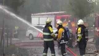 Groot alarm voor woningbrand in t Zandt [upl. by Nnahgaem]