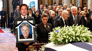 Funeral of Mark Harmon shed tears with her portrait in front of friends and colleagues [upl. by Byers]