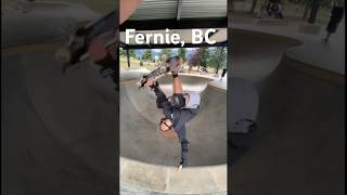 Fernie bowl skateboarding fernie fernieskatepark poolskating bowlskating invert bc skatepark [upl. by Otes509]