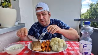 Gebratenes Lachsfilet mit Blumenkohl und Süßkartoffeln aus dem Ofen VLOG [upl. by Atiuqam918]