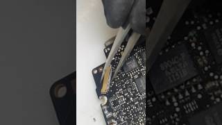 macbook pro a1278 Screen Connector replacement  how to solder a screen connector [upl. by Dickey]