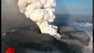 Hekla Volcano in Iceland Spews Ash Cloud Over Europe [upl. by Valentijn]