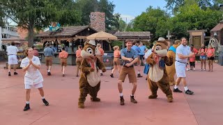 Frontierland Hoedown with Chip and Dale at Magic Kingdom in Walt Disney World [upl. by Letha]