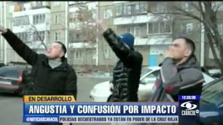 Vea cómo cayó el meteorito en Rusia Hubo angustia y confusión  14 de febrero de 2013 [upl. by Yraeht413]