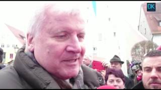 Horst Seehofer beim Berchinger Rossmarkt [upl. by Dnomse]