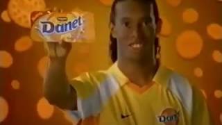 Danet y Ronaldinho Anuncio de Danone [upl. by Yl268]