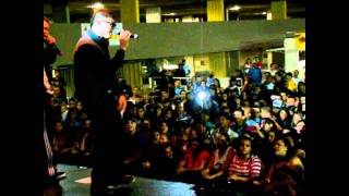 Farruko amp Opi LIVE 2012 quotNos Vamos De Shoppingquot [upl. by Cargian]