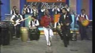 CUCO VALOY canta HENRY GARCIA  Morina video merengue 80s [upl. by Tades]