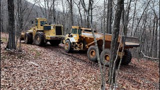 Moving a broken rock truck [upl. by Sankey]