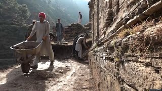 Archaeologists Uncover 2000YearOld Buddhist Site In Pakistan [upl. by Dis]