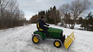 John Deere 455 plowing snow in the daytime [upl. by Druci782]