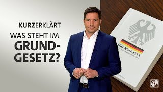 kurzerklärt Was steht im Grundgesetz [upl. by Grinnell160]