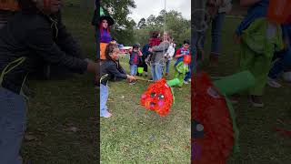 Abigail rompe piñata 6 años Oct 2024 [upl. by Lyndy]