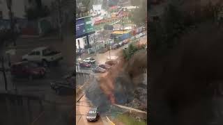 💦 Impresionante imágenes Desborde del Rio Huayñajahuira fuerza increíble La Paz  Bolivia 20 mar 24 [upl. by Sirraj]