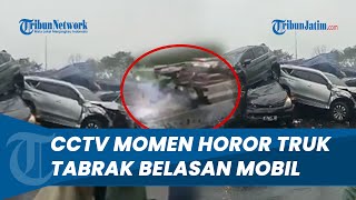 Rekaman CCTV MOMEN HOROR Truk Tronton Seruduk Belasan Mobil di Tol Cipularang [upl. by Eizus]