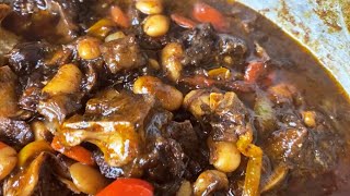 HOW TO MAKE THE BEST AUTHENTIC JAMAICAN OXTAIL RECIPE USING PRESSURE COOKER [upl. by Ramma]