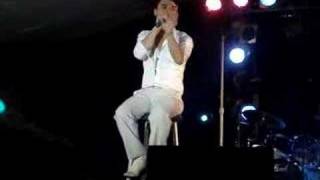 Anthony Callea performs  di sole e dazzurro Italian song [upl. by Carmine]