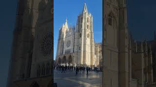 Catedral de León La Pulchra Leonina LeónEspaña [upl. by Gokey]