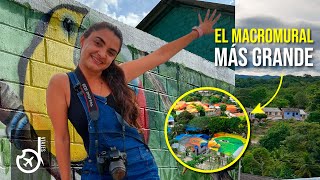 ¿QUÉ VISITAR EN USIACURÍ  El Macromural MÁS GRANDE de Colombia [upl. by Ayortal]