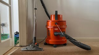 Carpet Cleaning Dry and wet cleaning with the Vax 6131 multivax [upl. by Bolte420]