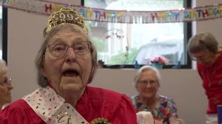 Glenwood volunteer celebrates 99th birthday says helping other keeps her young [upl. by Sheehan]