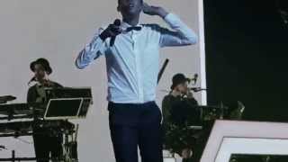 STROMAE centre Bell 2015 MOULES FRITES [upl. by Lecroy]