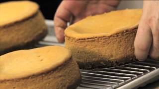 Ferrara Bakery amp Cafe New York Pecan Pumpkin Cheesecake [upl. by Esmeralda]