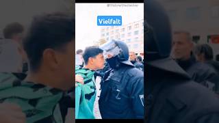 Polizei vs Vielfalt🇩🇪✈️ afd memes deutsch deutschland shorts lustig satire ytshorts islam [upl. by Niwre]