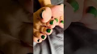 Christmas Green🥵🎄 feet toes barefeet soles feetlover greennails [upl. by Ellehcirt]