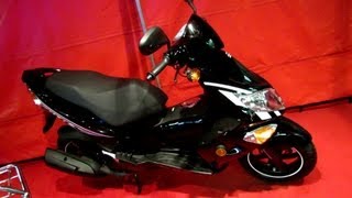 2013 PGO GMax Scooter Walkaround  2013 Montreal RV Show [upl. by Suelo]