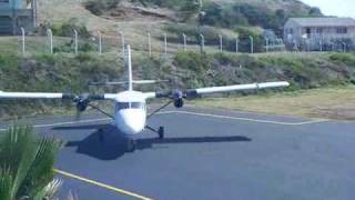 Union Island New Airport Landing [upl. by Anihtyc514]