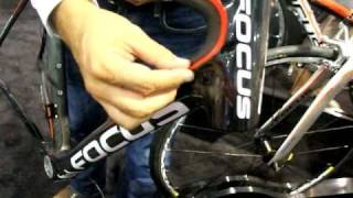 FOCUS Izalco 2011  Interbike 2010 HITECH BIKES review [upl. by Etka]