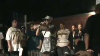 Tiraera pa Cosculluela Ã‘ENGO FLOW En Vivo 2011 [upl. by Betz755]