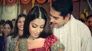 Yeh Sheher Hai Aman Ka Yahan Pe Sab Shanti Shanti Hai Raaz 2002  Bipasha Basu amp Dino Morea [upl. by Seyler22]